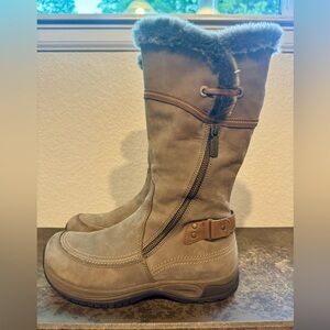 Blondo Fur-Lined Water Resistant Winter Boots. Brown leather-size 8/39